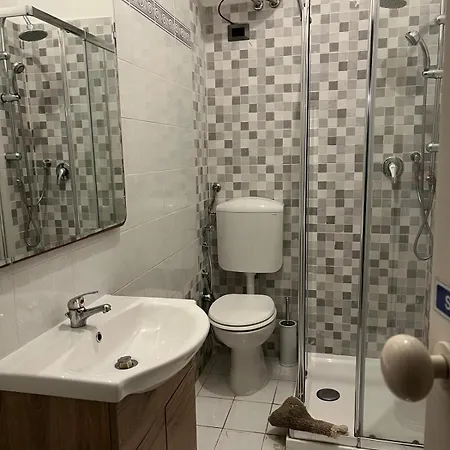 Domus Trastevere 108 * Рим